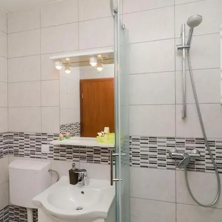 Apartment Ira - Studio With Terrace 3 Adults